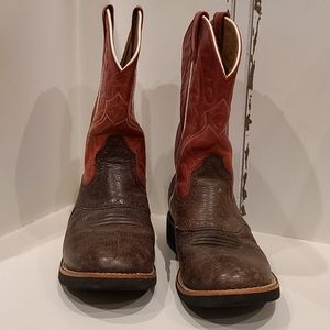 Youth unisex Ariat boots